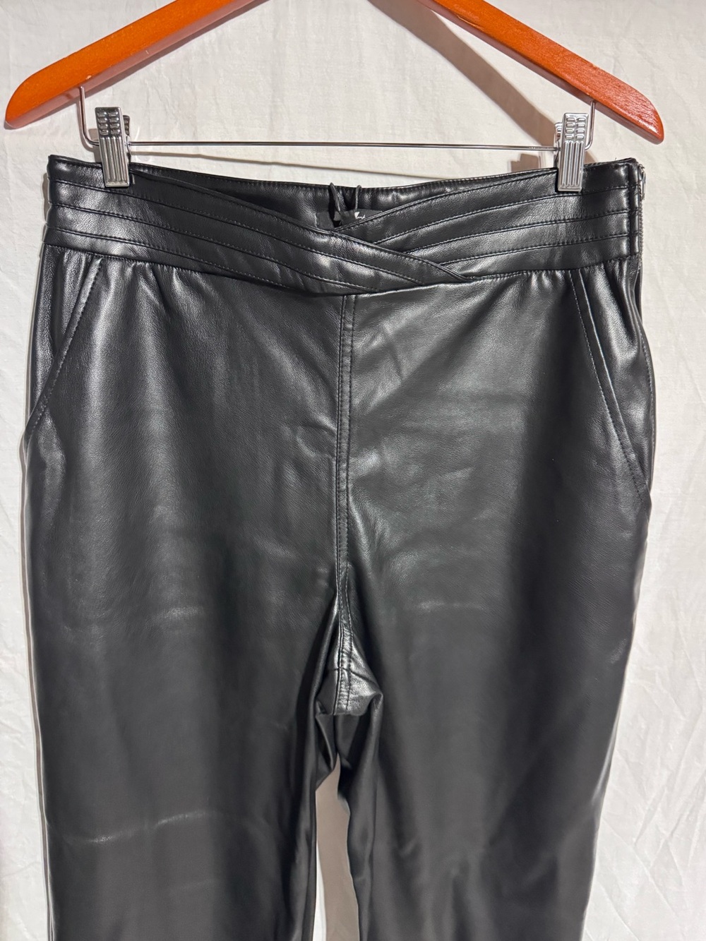 NWT 7FAM 7 For All Mankind black faux leather pant Size Large - Picture 2 of 7